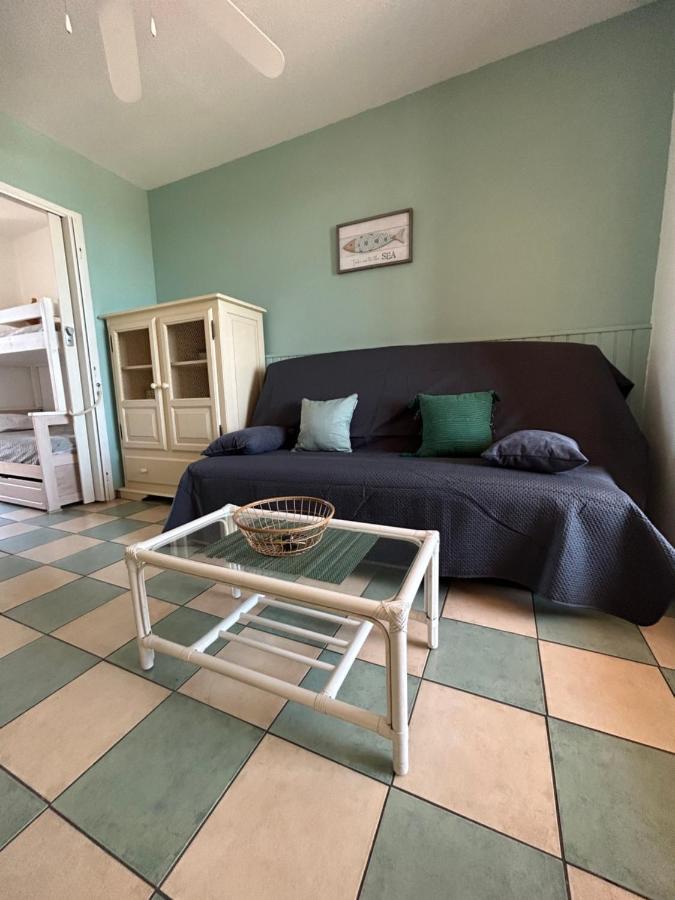 Studio Vue Mer Situe A Cote De La Plage Quartier Des Quilles Сет Экстерьер фото