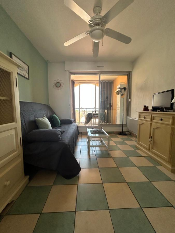 Studio Vue Mer Situe A Cote De La Plage Quartier Des Quilles Сет Экстерьер фото